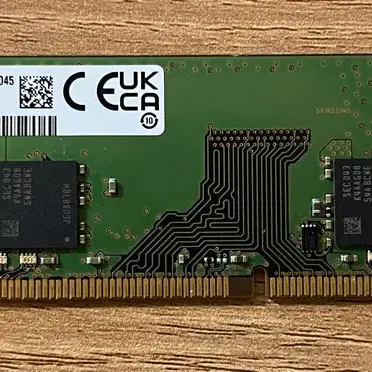 삼성 램 DDR4 16G 1개 팝니다