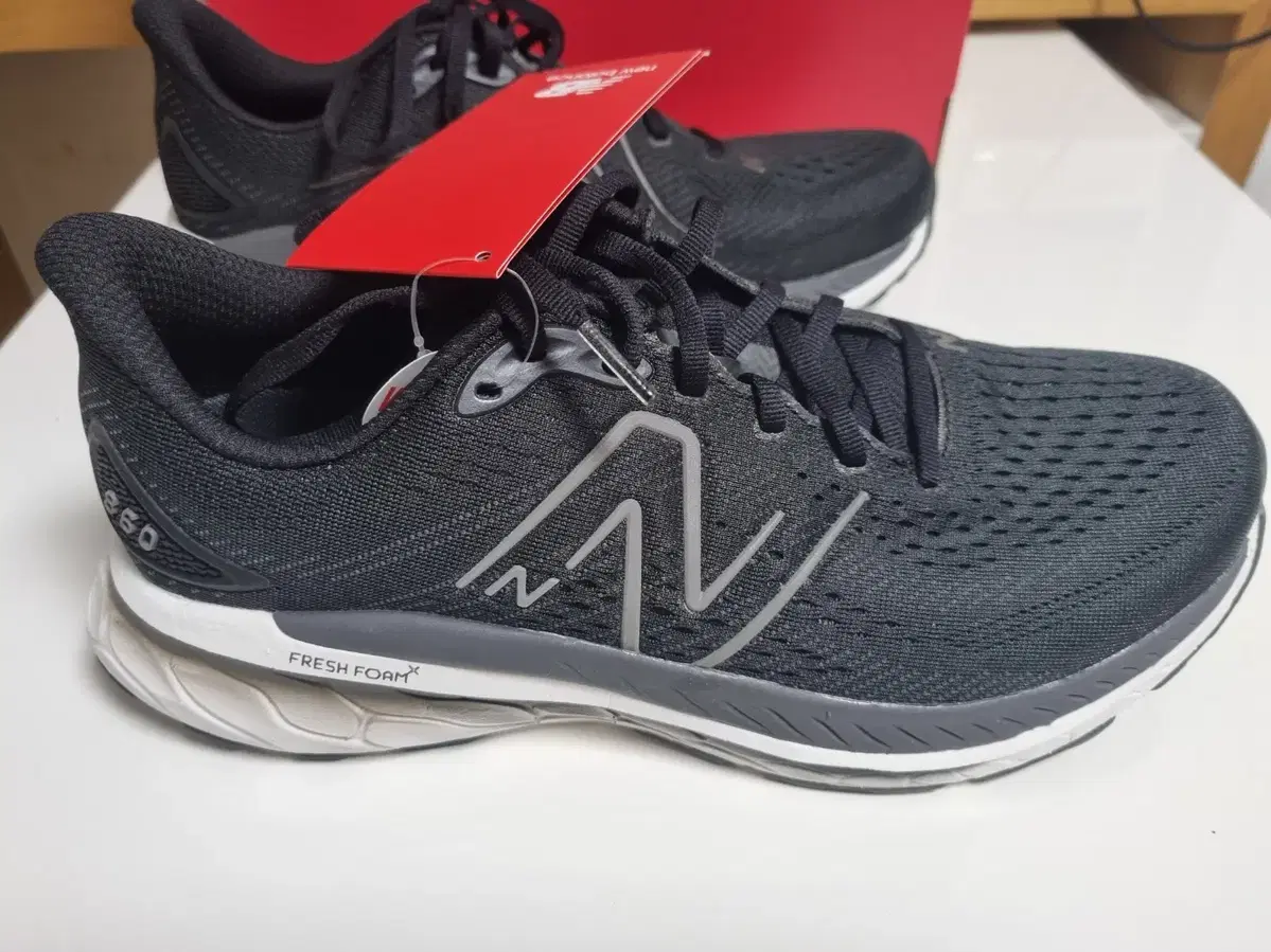 New Balance Stabilization 860v13 Black 2E 270mm New for Sale