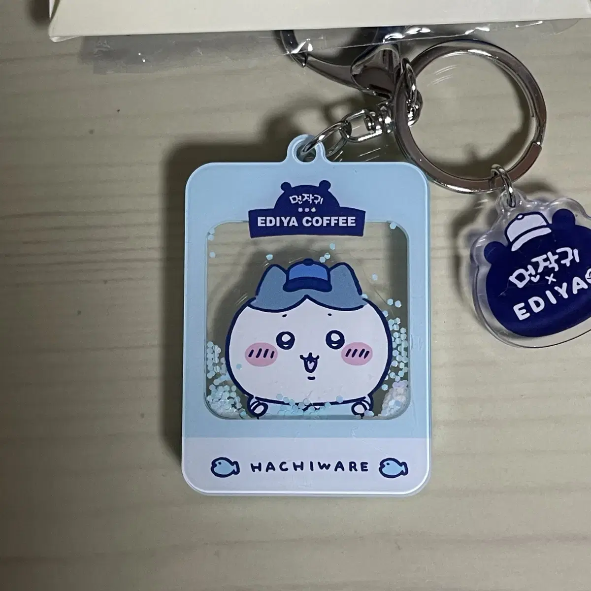 [Munjakkai/Chiikawa] Idiya Munjakkai Random Waterball Keyring_Certificate Hachiware