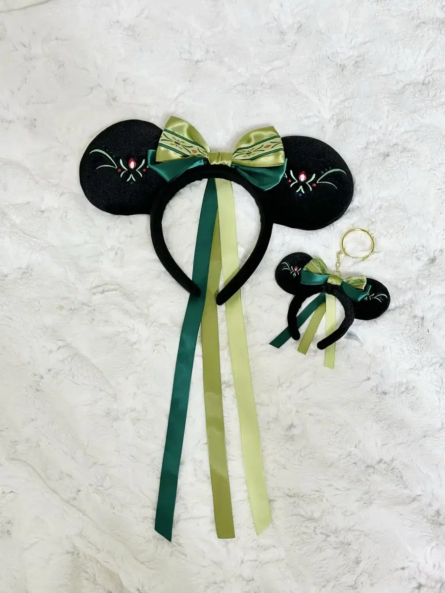 Japan DisneySea Fantasy Springs Anna Headband + keyring in bulk