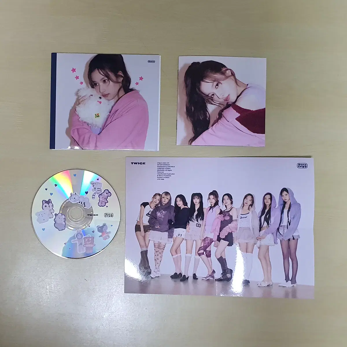 트와이스 strategy (스트래티지) 디지팩 앨범 포토북 및 CD 판매