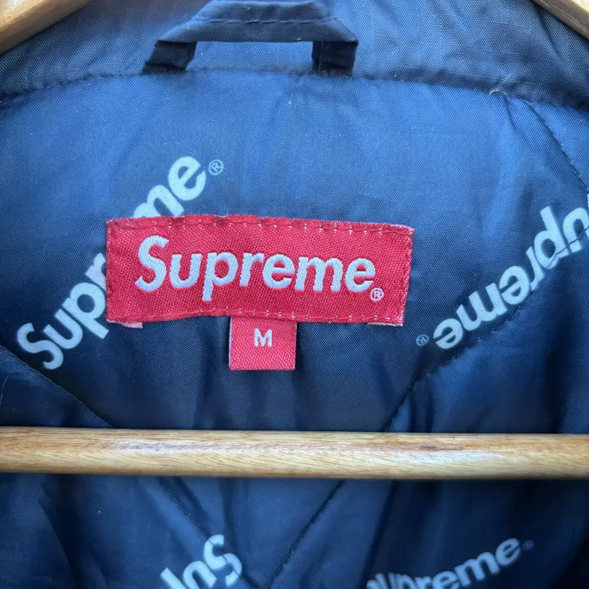 Supreme 16fw 슈프림 사이드 로고 패딩