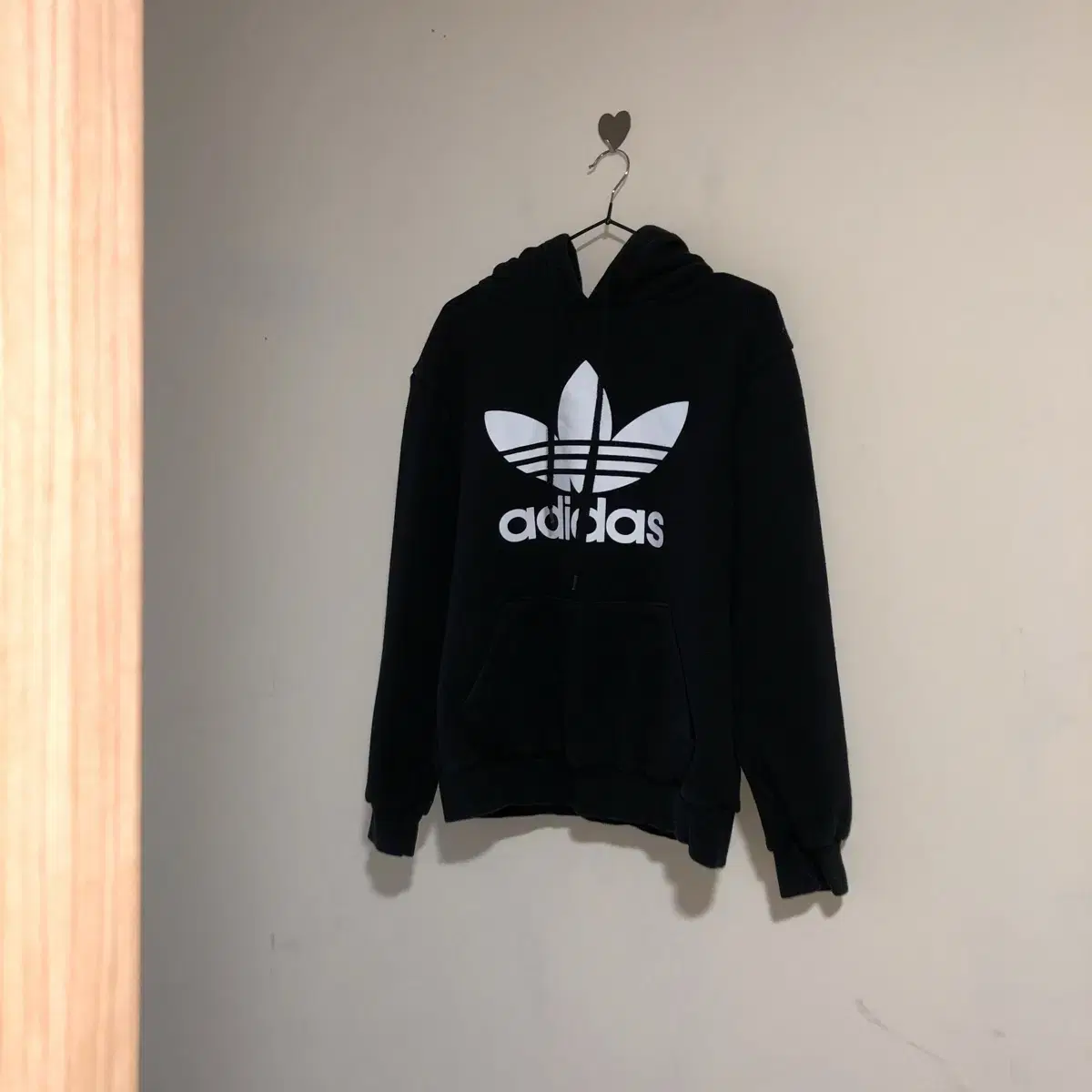 Vintage Adidas black hood t