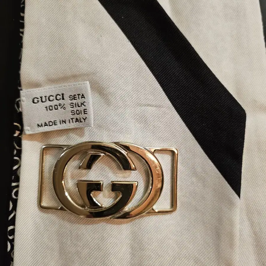 GUCCI 실크스카프&골드스카프링