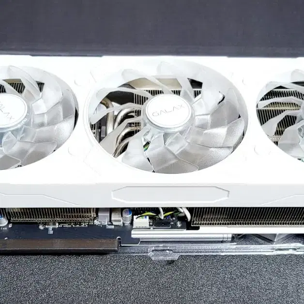 rtx4070ti super EX GAMER WHITE OC 16GB