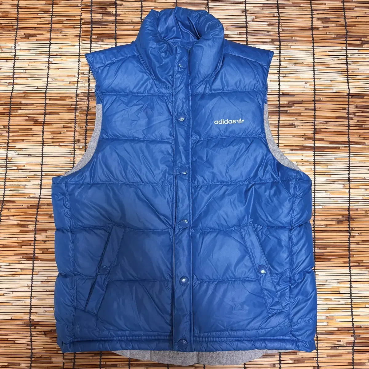 Adidas bloo Reversible Spellout Padded Vest M