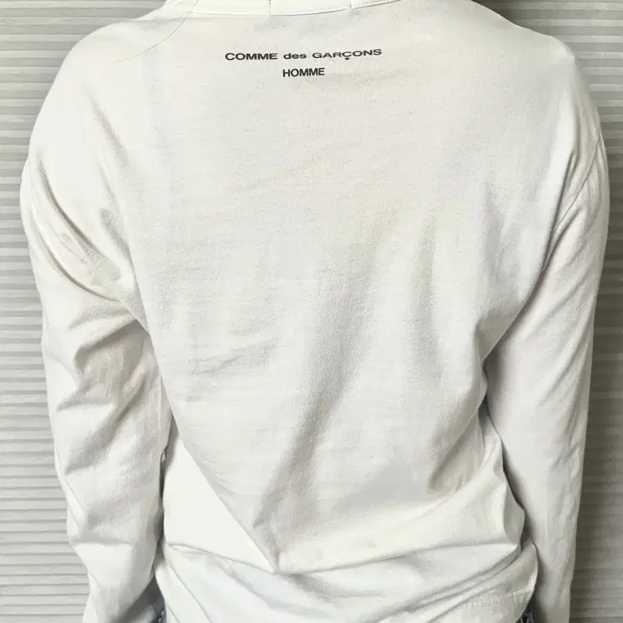 꼼데가르송 옴므 프린트 롱슬리브 티 comme des garcons