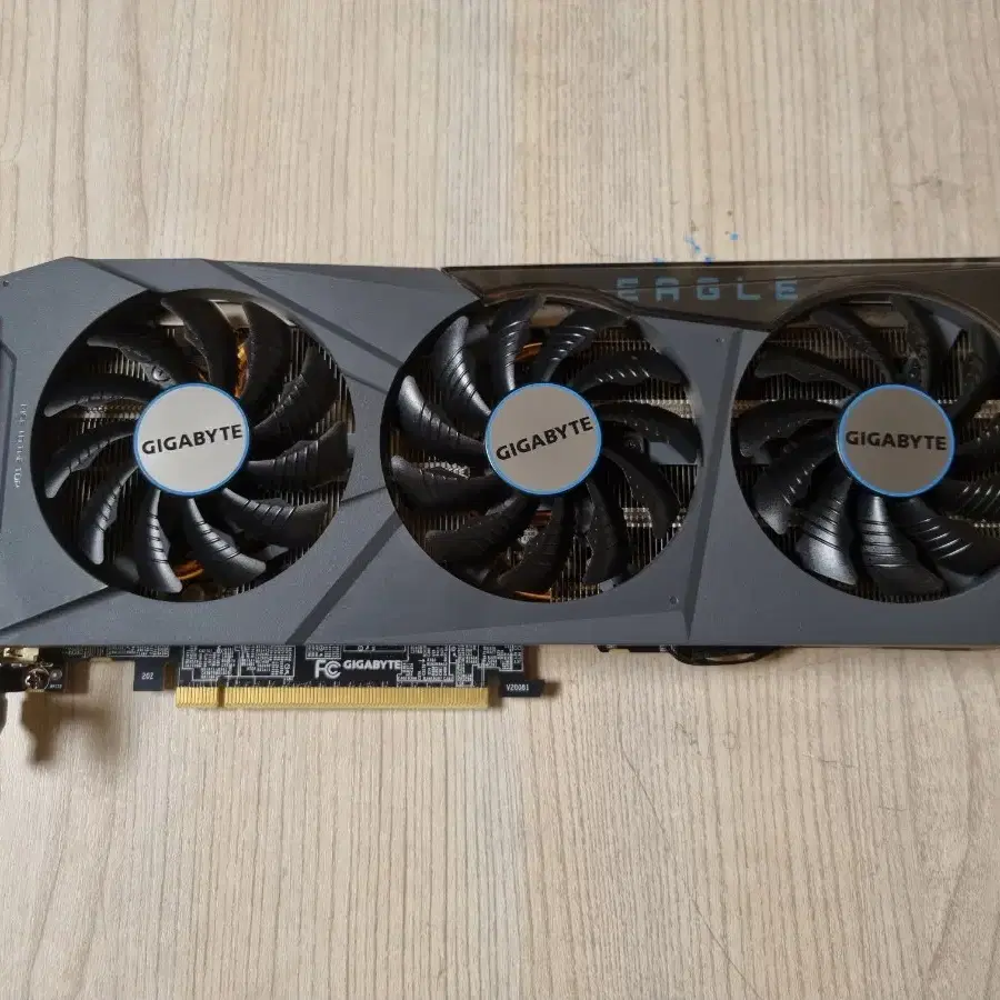 기가바이트 지포스 rtx 3070 eagle oc-8g 그래픽카드