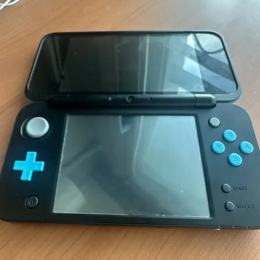 뉴 닌텐도 2ds xl