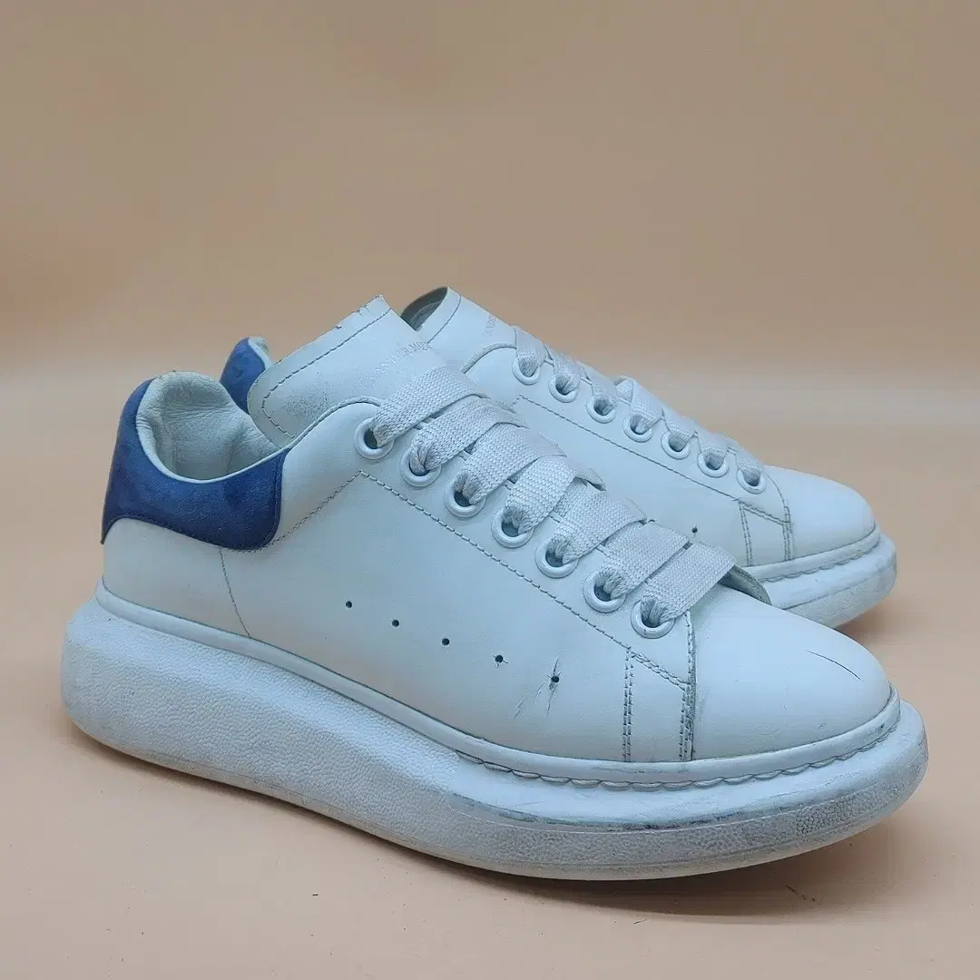 Alexander McQueen sneakers 245