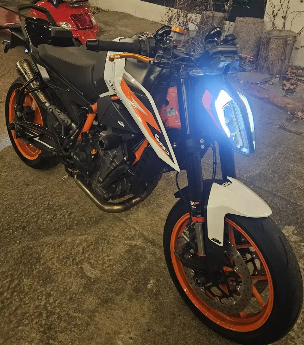 2021 KTM 듀크 890R