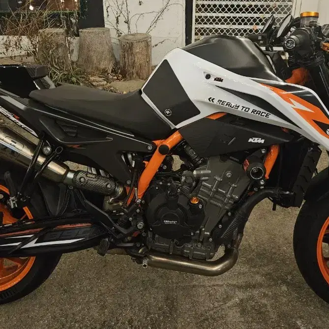 2021 KTM 듀크 890R