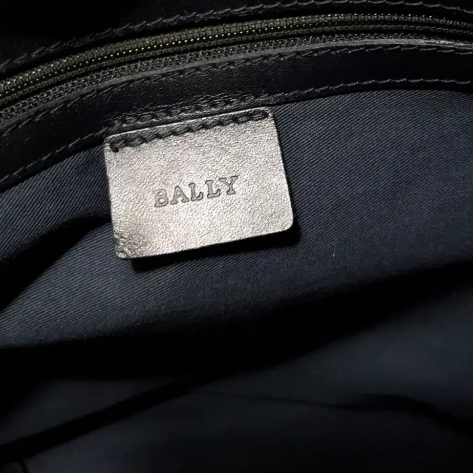 BALLY 발리 이태리 큐브 토트백