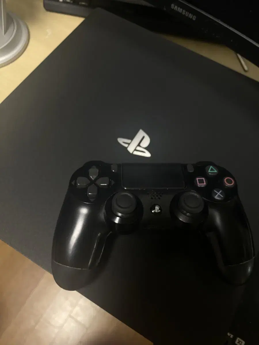 ps4 pro 플스4프로 7017b 1tb