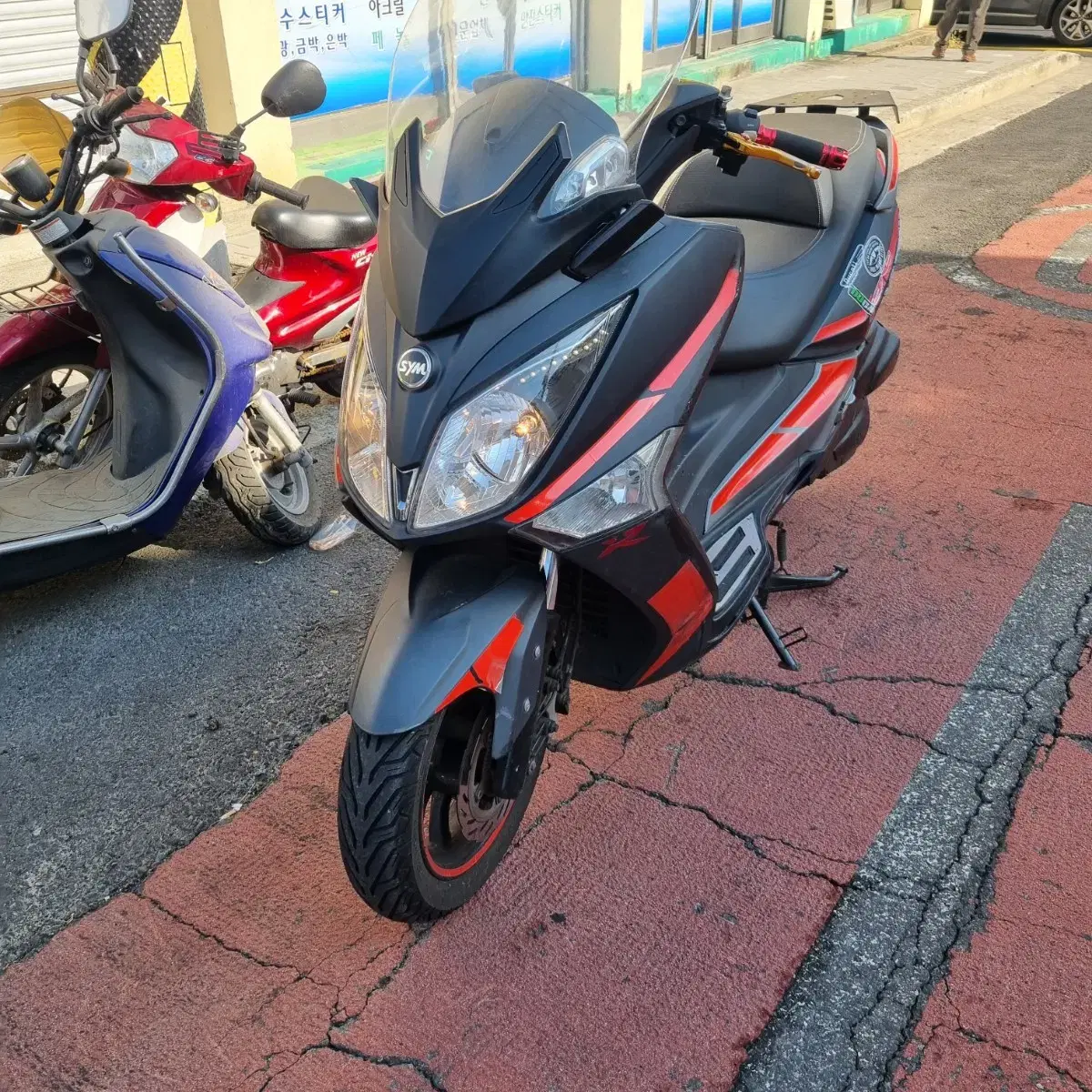 18년식 조이맥스R125cc 부산창원마산진해양울산 중고 오토바이 스쿠터