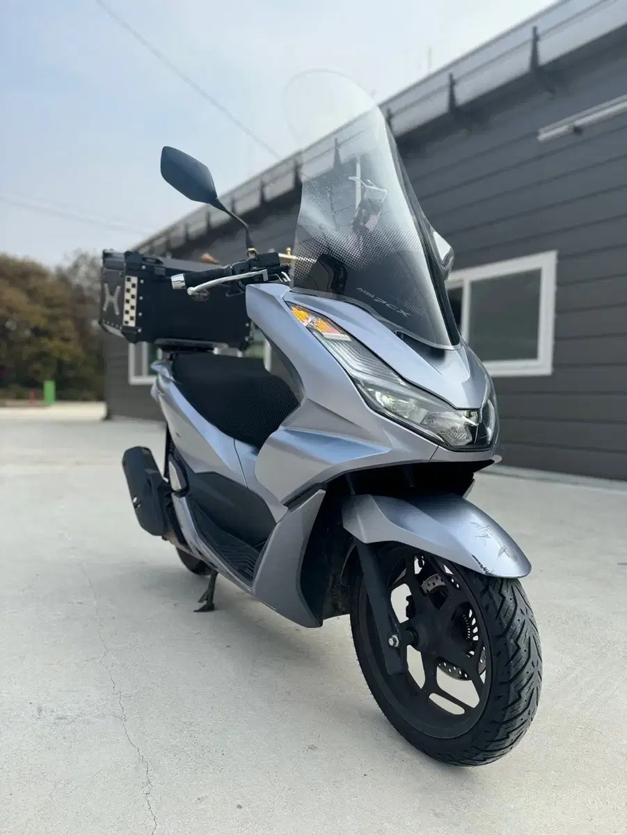 혼다 21년식 PCX125 ABS모델 5만KM 깔끔한 차량 판매합니다.