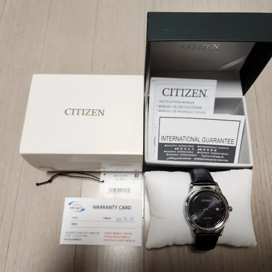 시티즌 CITIZEN AW1231-07E 에코 드라이브 쿼츠 손목 시계