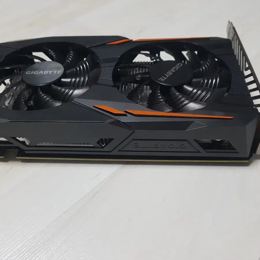 그래픽카드 gtx 1050ti 4gb