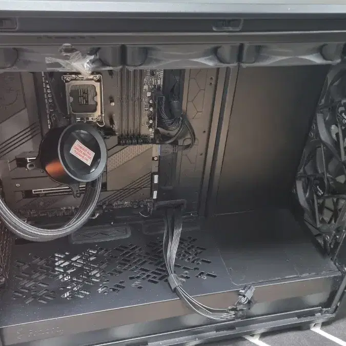 컴퓨터케이스 Fractal Design Meshify 2 XL Dark