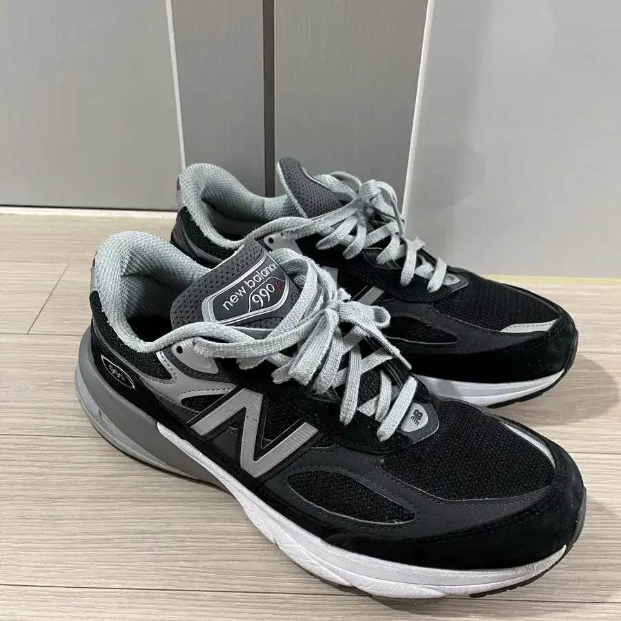 뉴발란스 990v6 블랙 270