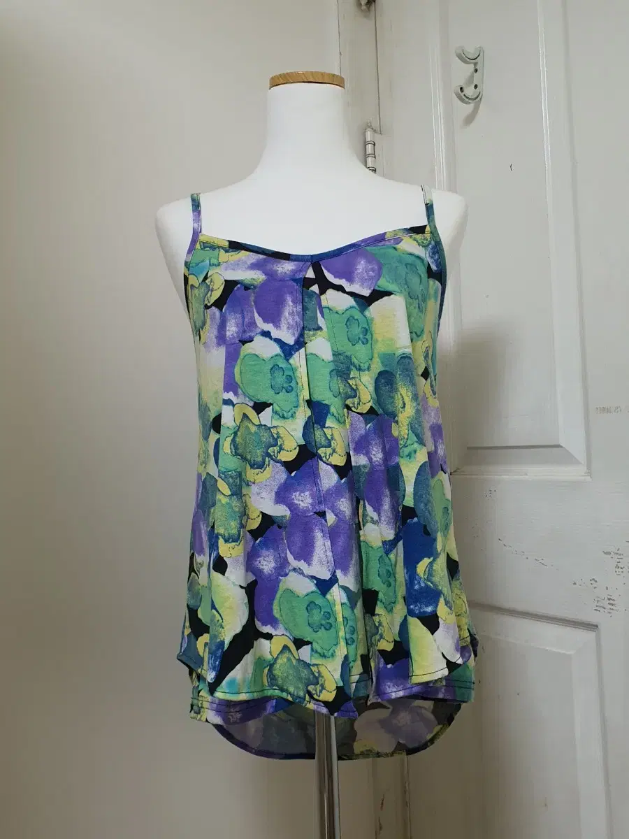 VintageFloralPurpleGreenVioletWatercolorWatercolorsFlowersPatternsNashimoriGirlLayeredBarTeacherSummerVacationTravelLook