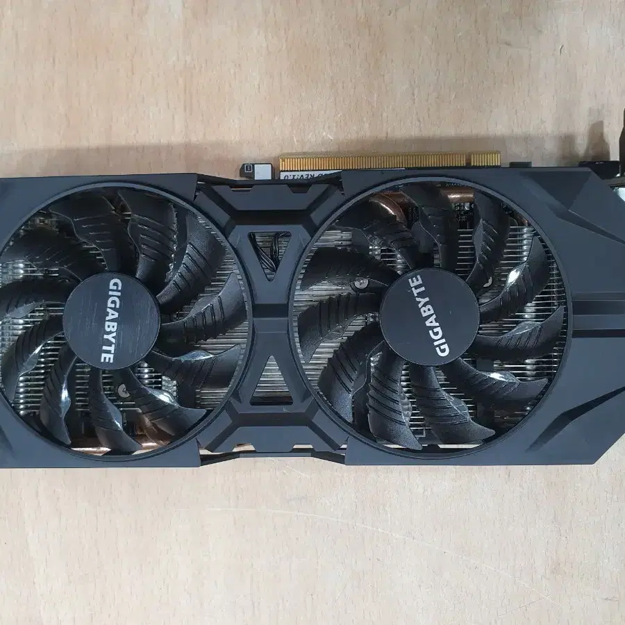 기가바이트 윈드포스 GTX 960 2G 그래픽카드