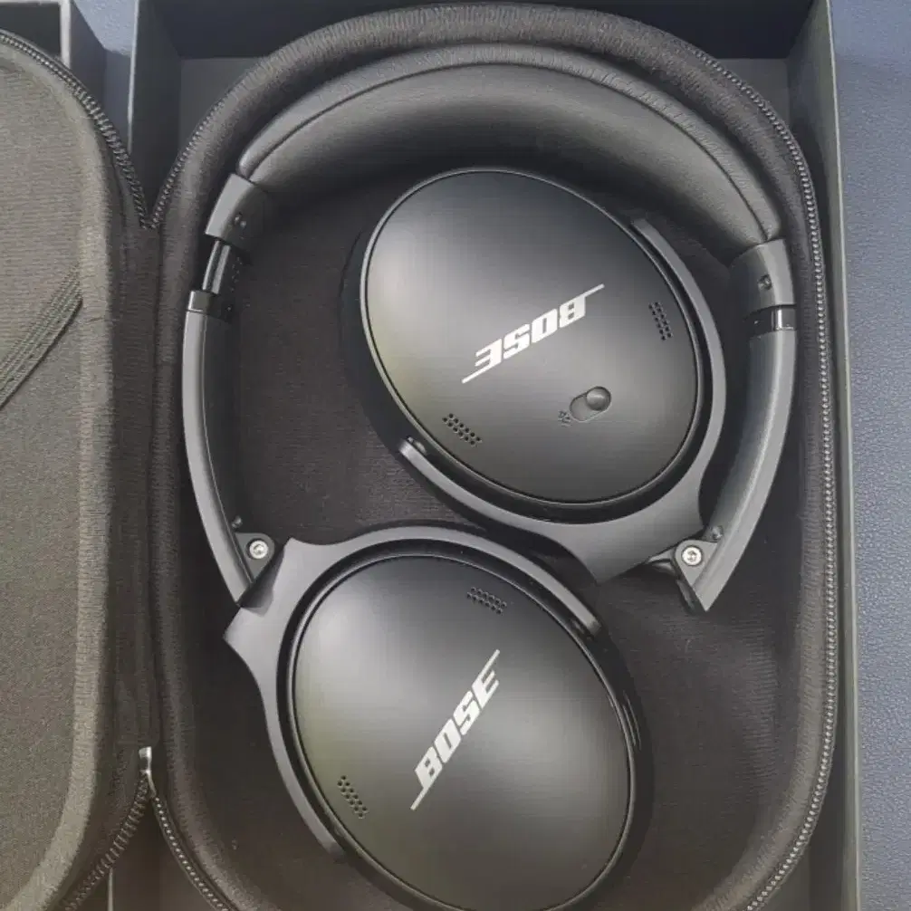 BOSE QC45