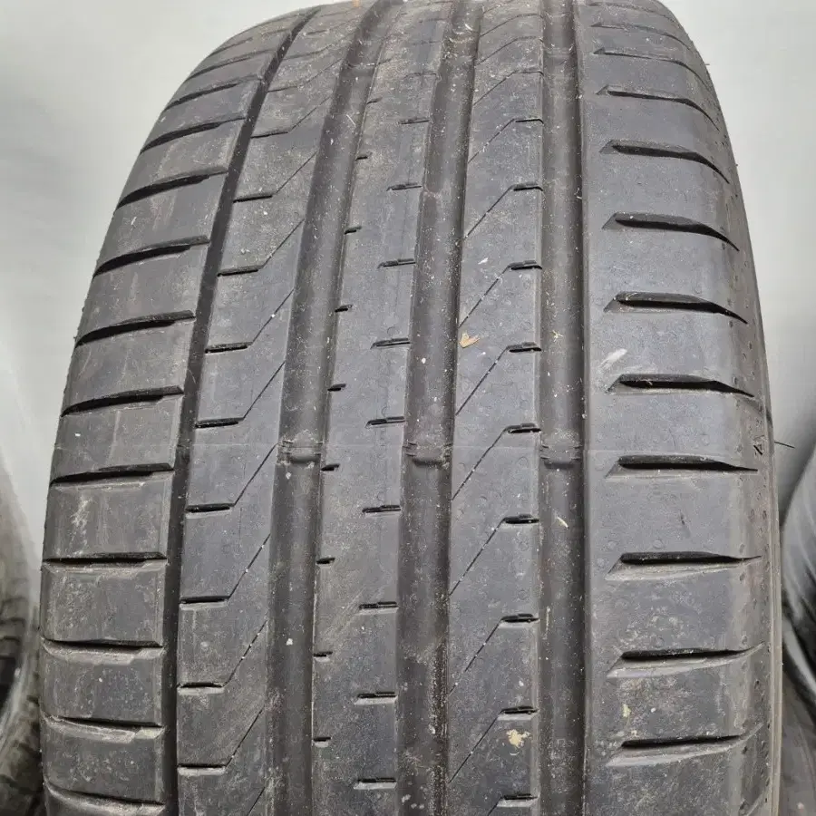 2755020(275/50R20)팔켄중고타이어 FK520중고 한대분 4개