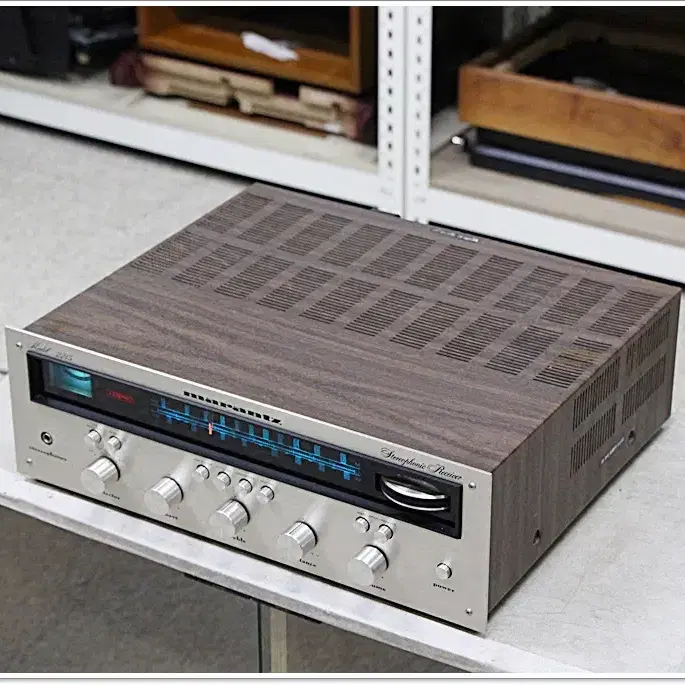 마란츠(MARANTZ) 민트급 블루턴형 아날로그 리시버 모델 2215