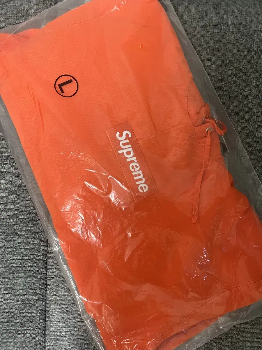 Supreme box logo orange L