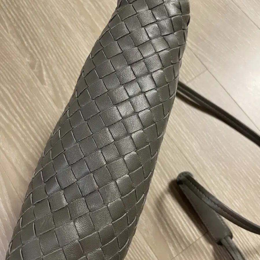 보테가베네타 BOTTEGA VENETA 인트레치아토 크로스백