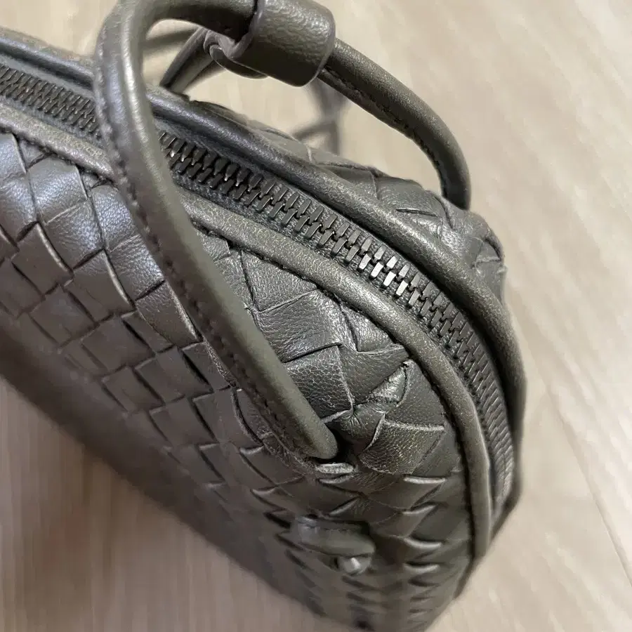 보테가베네타 BOTTEGA VENETA 인트레치아토 크로스백