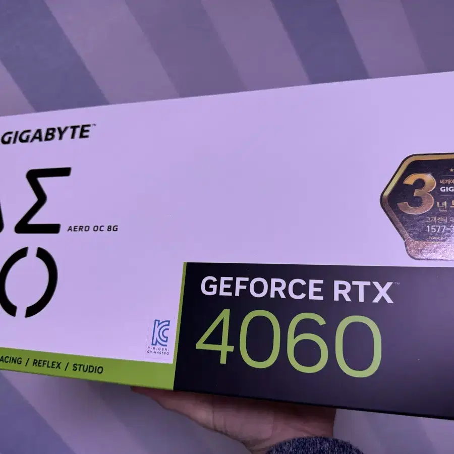 RTX 4060 AERO 미개봉 화이트 그래픽카드