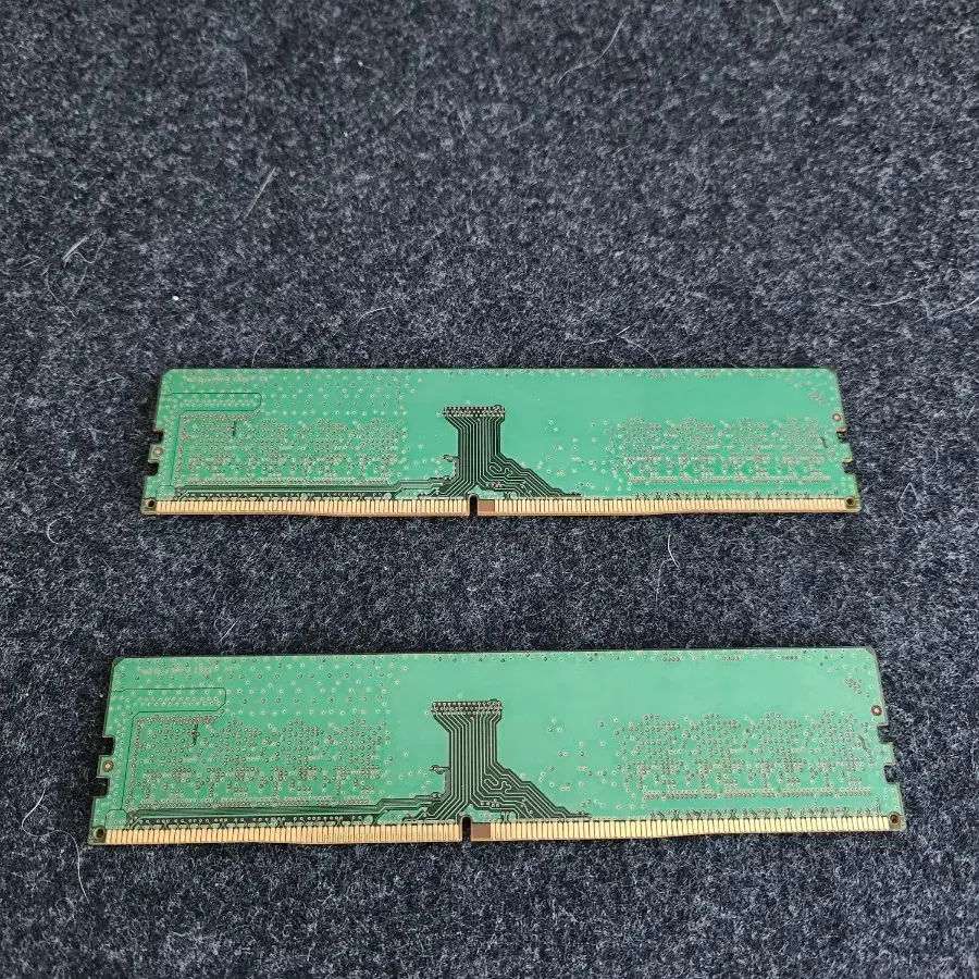 삼성ddr4 8gb 2개