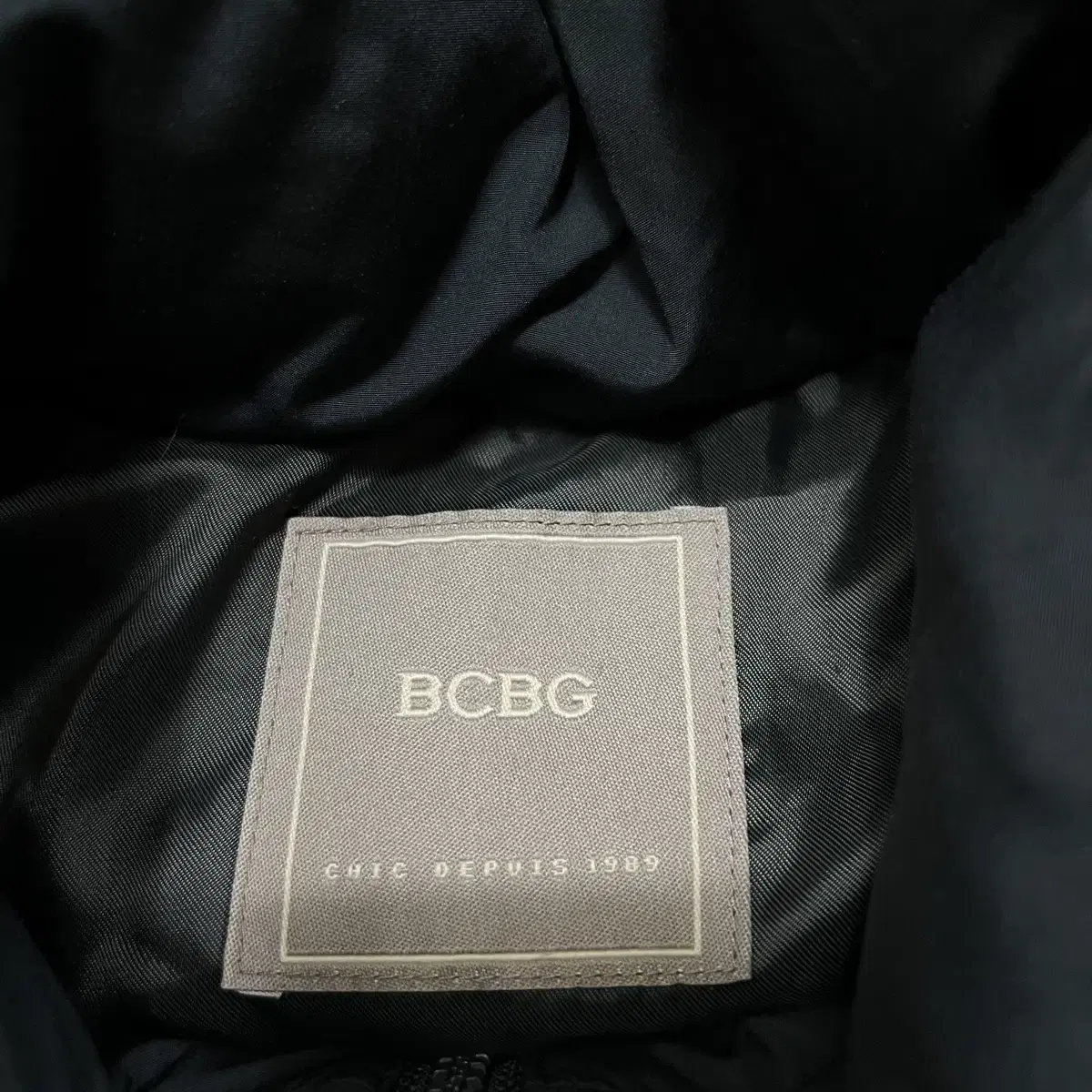 BCBG 비씨비지 여성 라쿤 후드 롱패딩 덕다운자켓 91-98-165/M