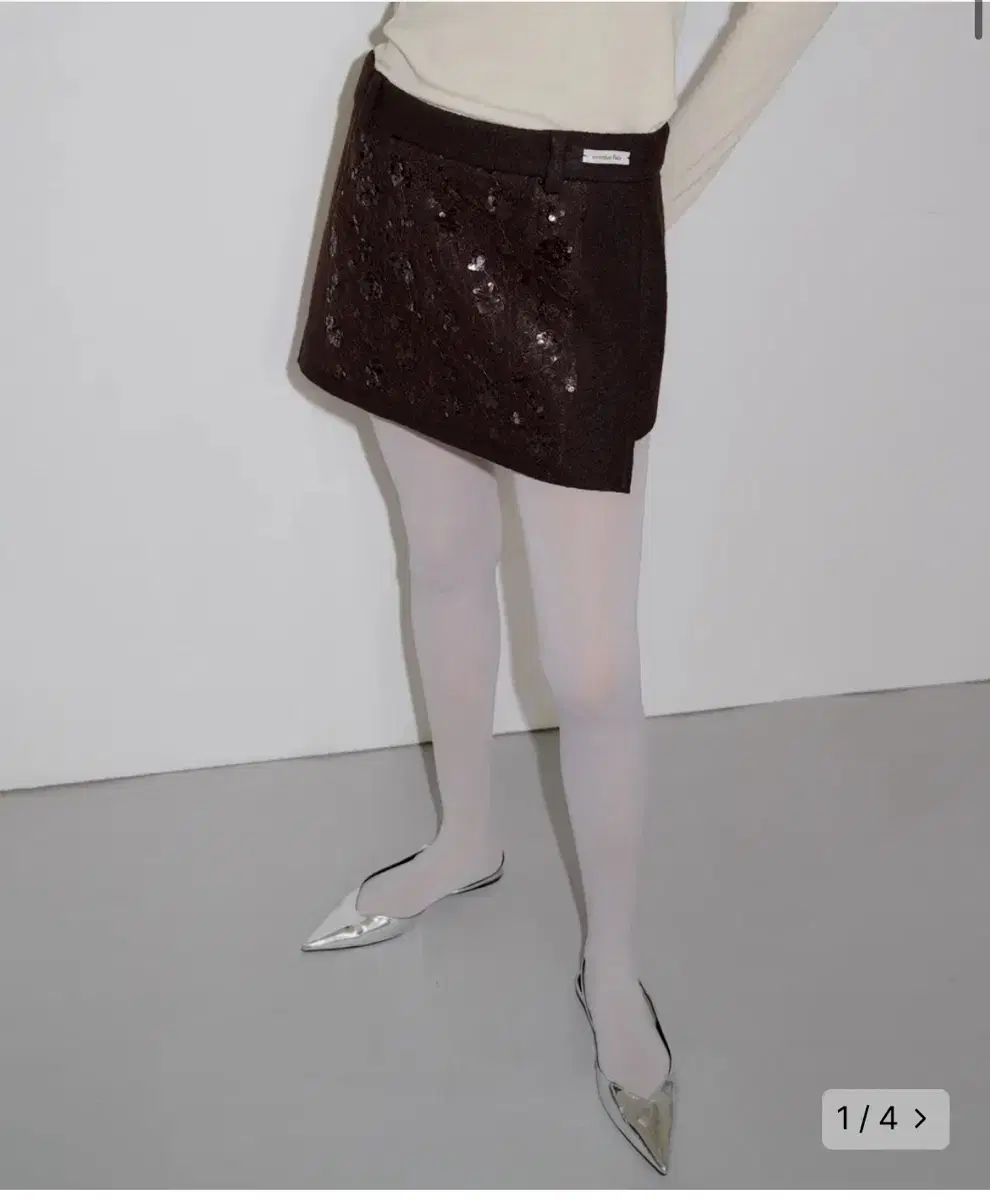 SPANGLE WOOL MINI SKIRT 오버 듀 플레어