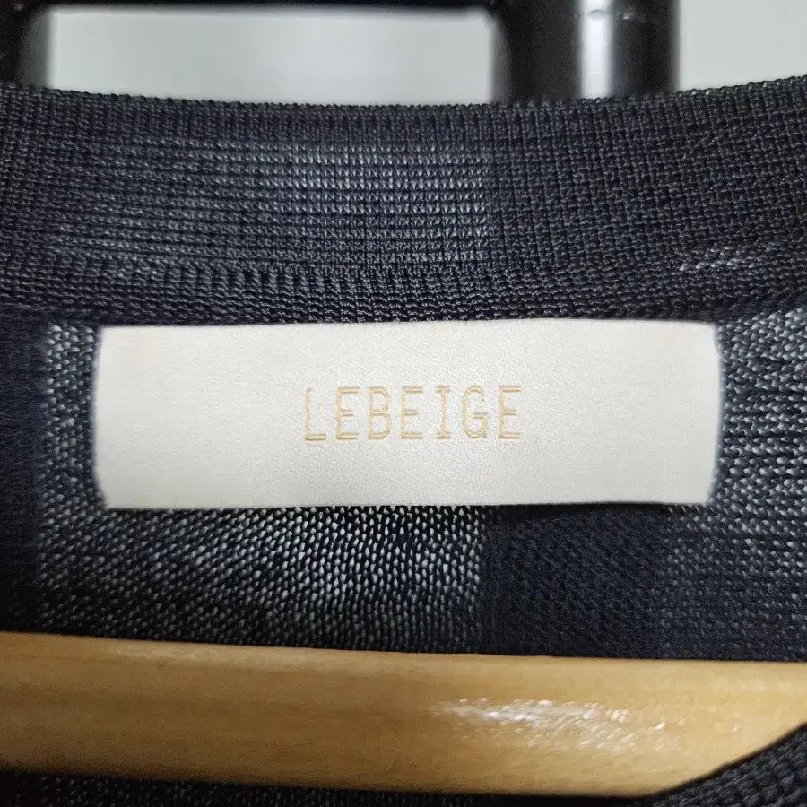 55 르베이지 LEBEIGE 24SS 도트 자카드 니트 풀오버