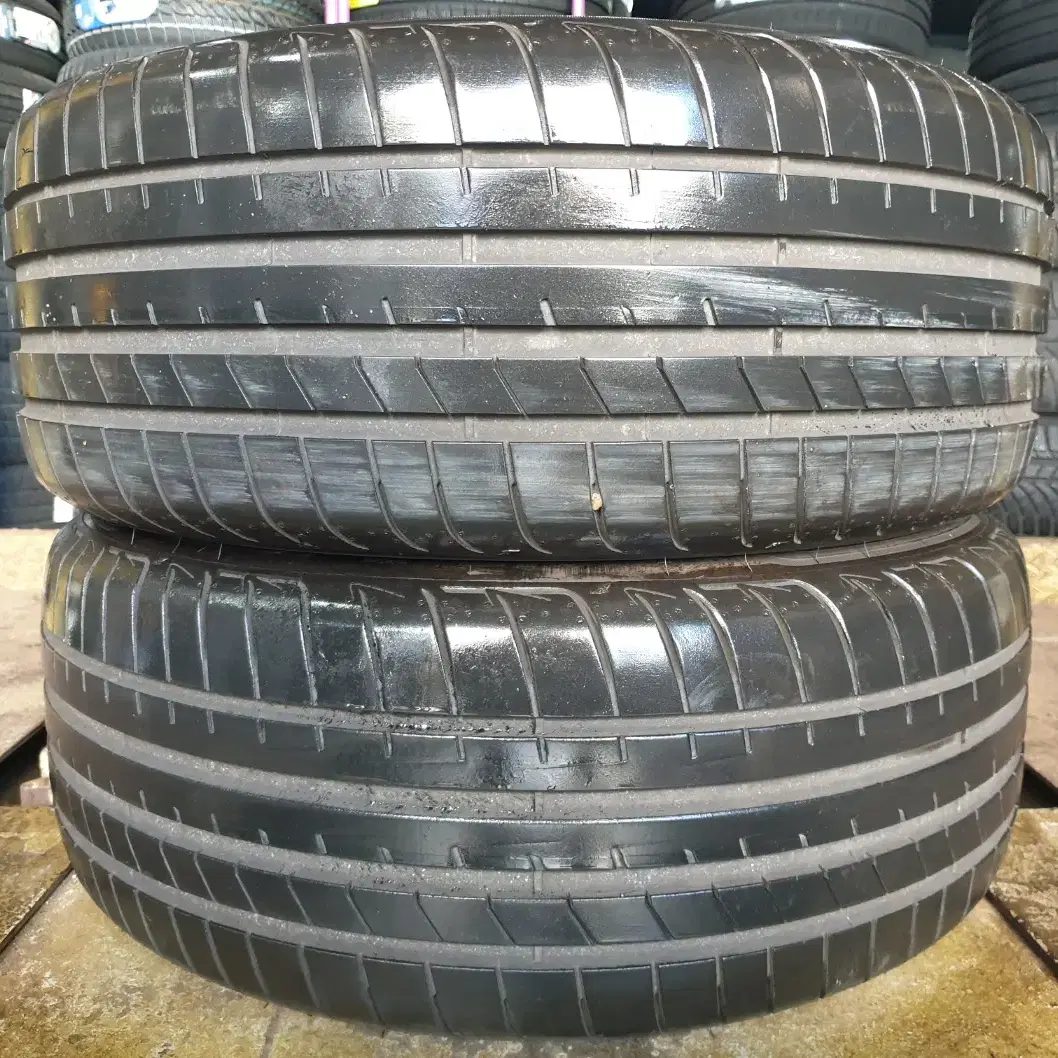 2454518/중고타이어 굿이어 런플렛 245/45R18 100Y 2개