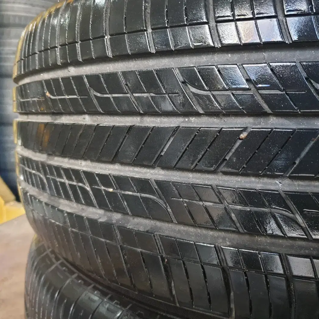 2555519/중고타이어 금호 크루젠HP51 255/55R19 2개 세트