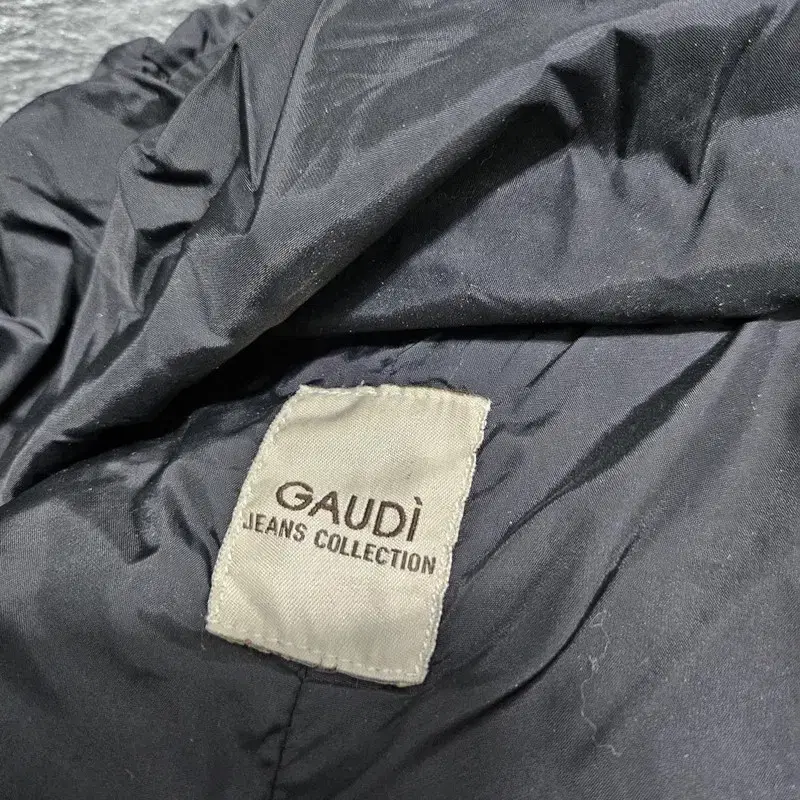 GAUDI ITALY 블랙 패딩 여 55 J2951