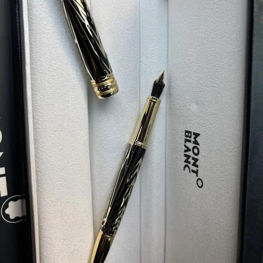 MONTBLANC 비지니스  만년필