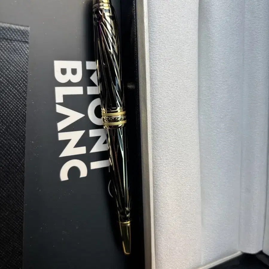 MONTBLANC 비지니스  만년필