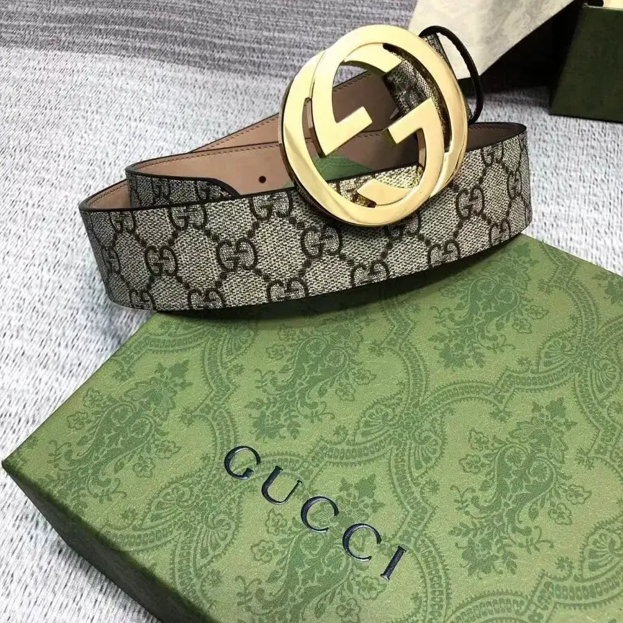 구찌 라이튼GUCCI Rhyton피대의 통칭.