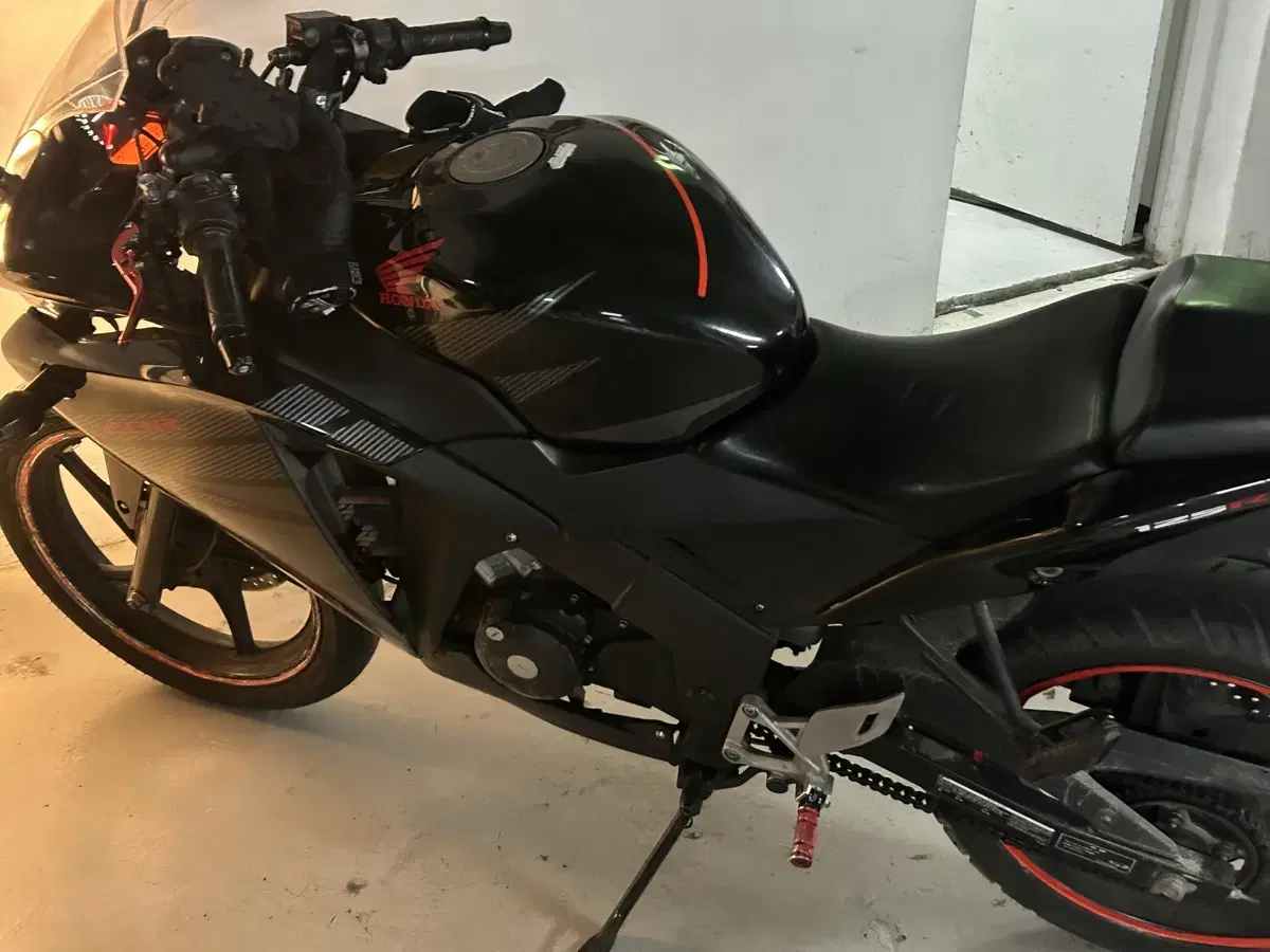 Cbr125 2016년식 개인