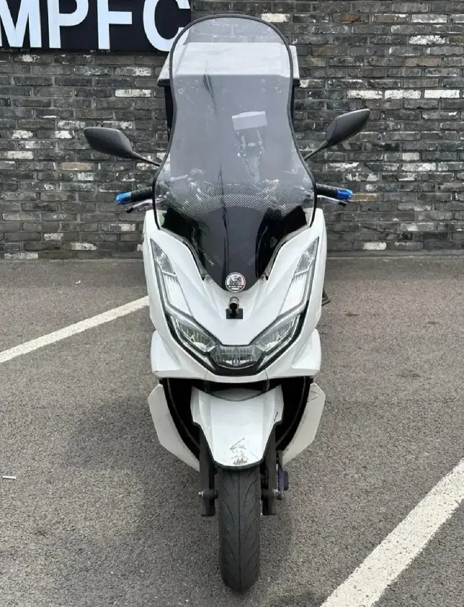 PCX125 abs 2021년식 /4만Km 전방블박 배달세팅