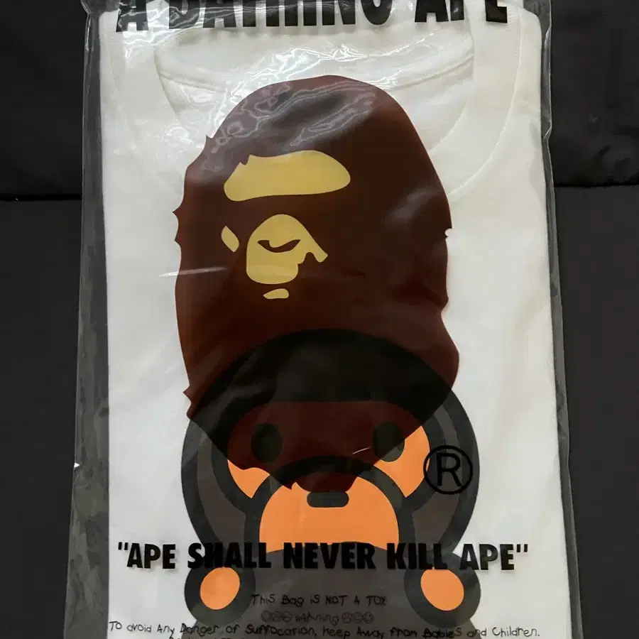 Bape 베이프 마일로 온 헤드 에이프 L사이즈