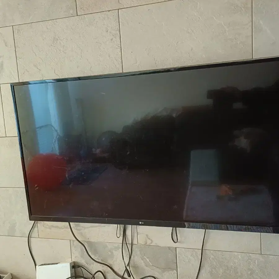 LG  55인치 UHD TV 액정 깨진거 팝니다