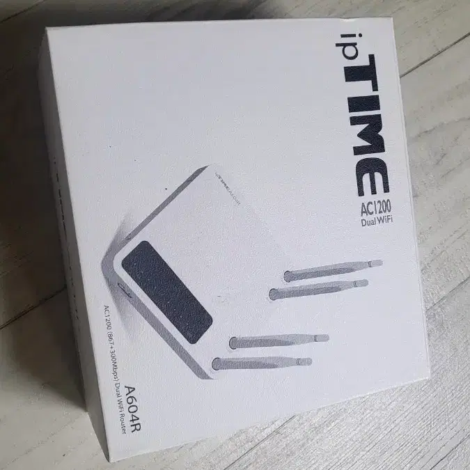 ipTime 공유기 A604R