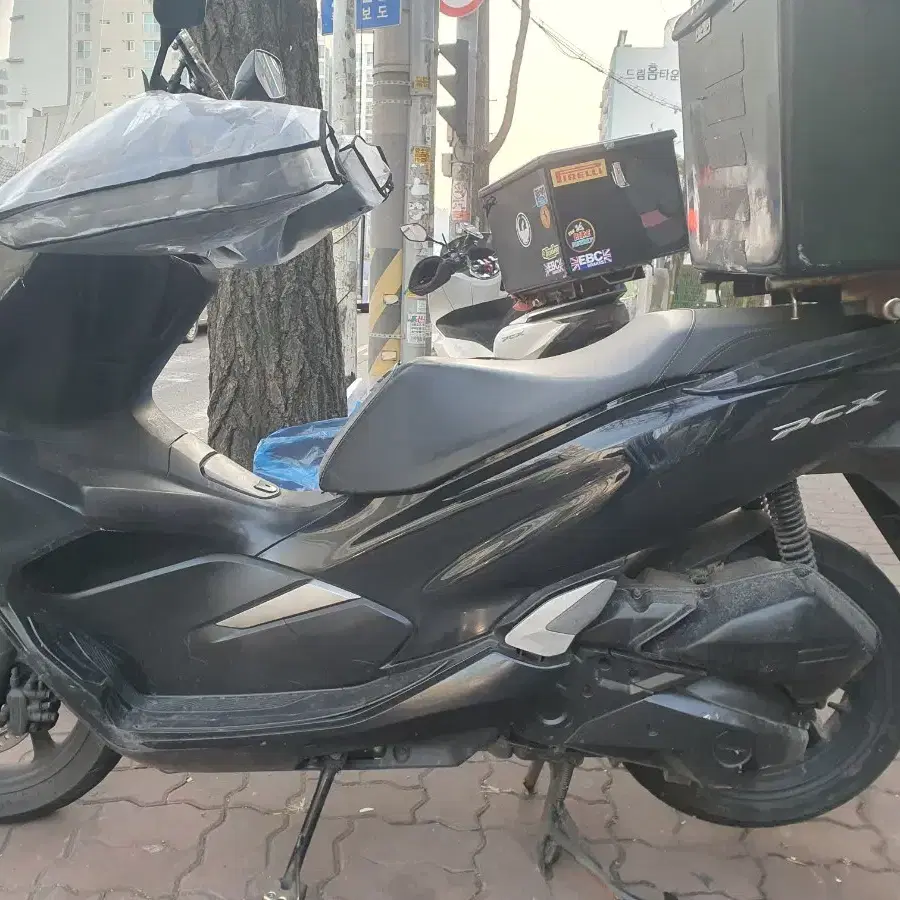 20년식 pcx125 판매합니다