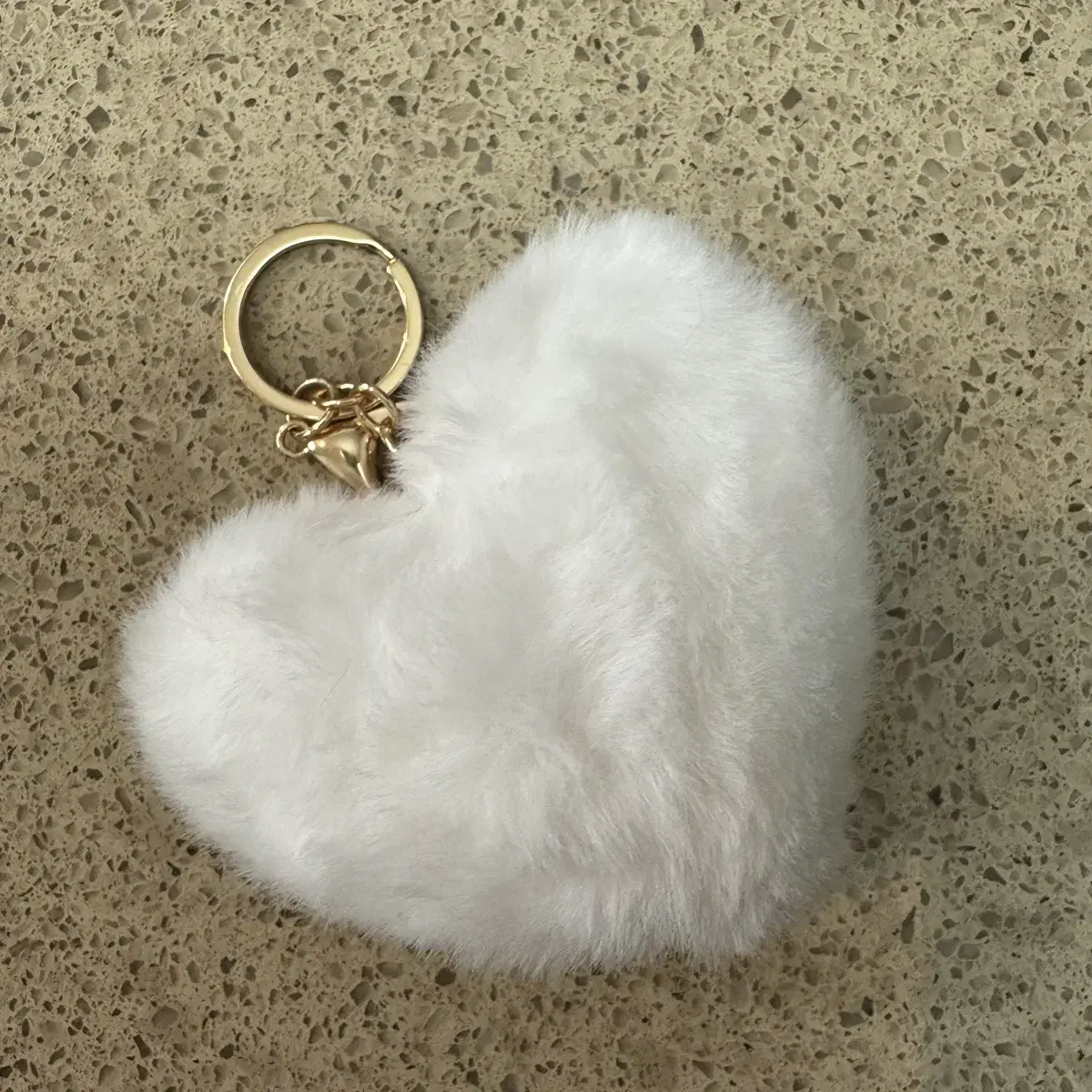 Love heart pompom keyring bag decoration keyring furry cell phone